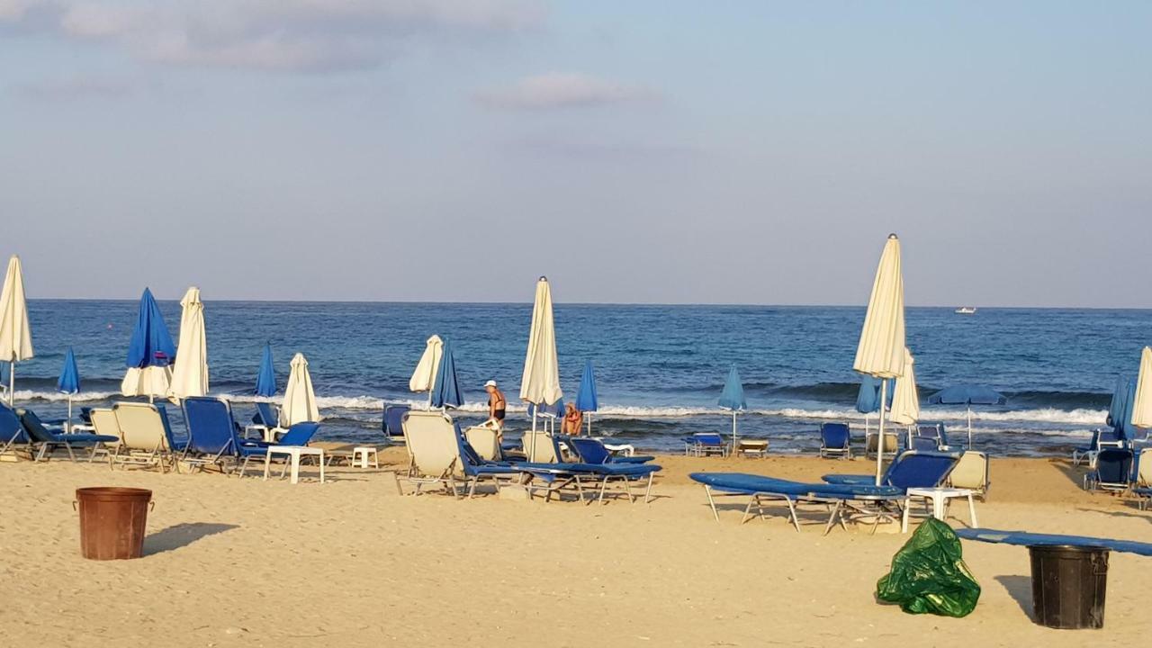 Venus Beach Village *